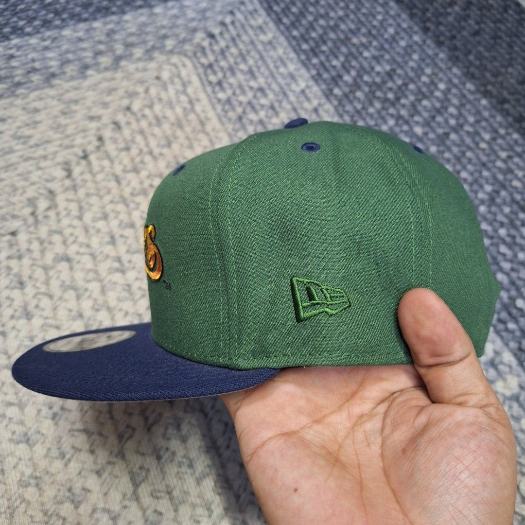 TWO TONE CHEERS 9FIFTY FLATBRIM SNAPBACK CAP/HAT BY NEW ERA (Category: Caps & Hats) located in Balagtas. Submitted by capncaps09 (Listing ID 1469183735, Image 3). Description: TWO TONE CHEERS 9FIFTY FLATBRIM SNAPBACK CAP/HAT BY NEW ERA Brand new legit 100% 1550 only.