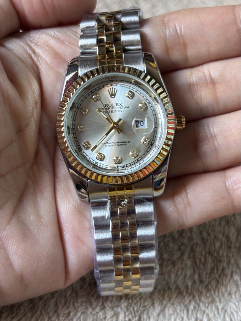 TwoToneWristWatch (Category: Women's Watches) located in Quezon City. Submitted by maryahscollections (Listing ID 1468305314, Image 3). Description: .