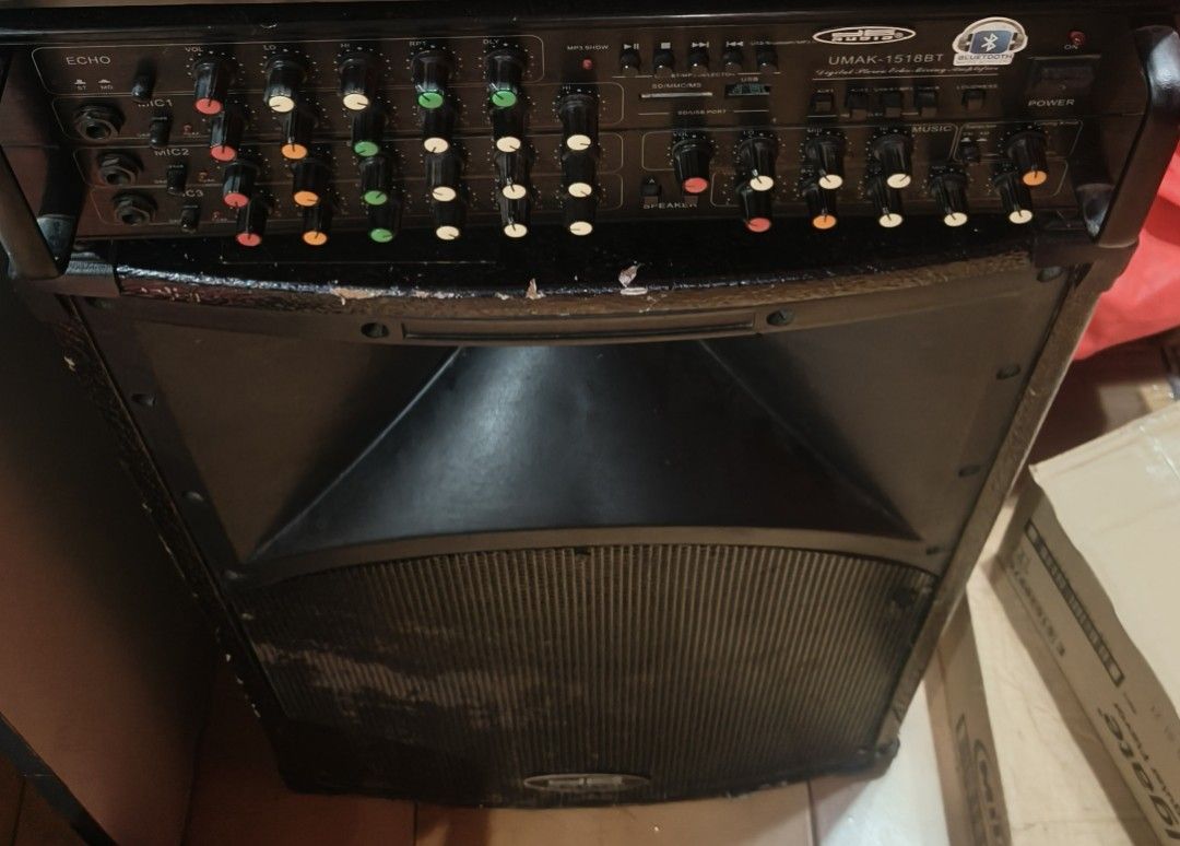 UMAK1518 WITH DB AUDIO 2 BOX SPEAKER (Category: Soundbars, Speakers & Amplifiers) located in Batangas. Submitted by riyanasiafashionshop (Listing ID 1469331351, Image 1). Description: .