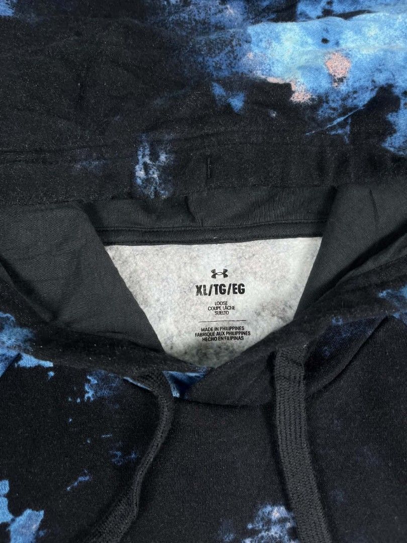 Under Armour Hyper Dye Fleece Hoodie (Category: Hoodies) located in Tayabas. Submitted by renew.revibe (Listing ID 1469205143, Image 3). Description: Under Armour Hyper Dye Fleece Hoodie Excellent Condition XL (25x30) 500 +SF.