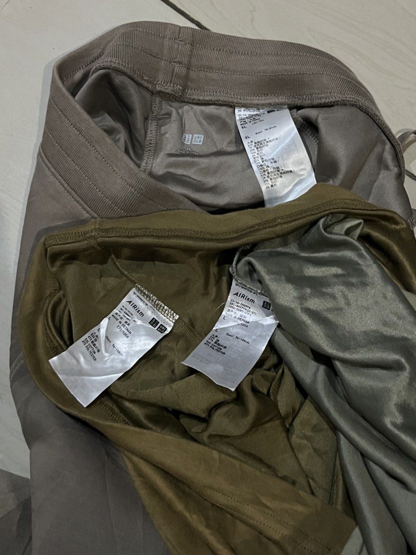 Uniqlo Aspack (Category: Tshirts & Polo Shirts ) located in Adams. Submitted by princess.maggie (Listing ID 1469172245, Image 3). Description: Uniqlo ASPACK (Sweatpants and Airism Shirt) - Sweatpants - can fit to 30-36 (37 Length) - in good condition - issue: minimal lints Airism Shirts - large on tag - in good condition - issue: minor sign of usage price: ₱850 ASPACK location: pangasinan.