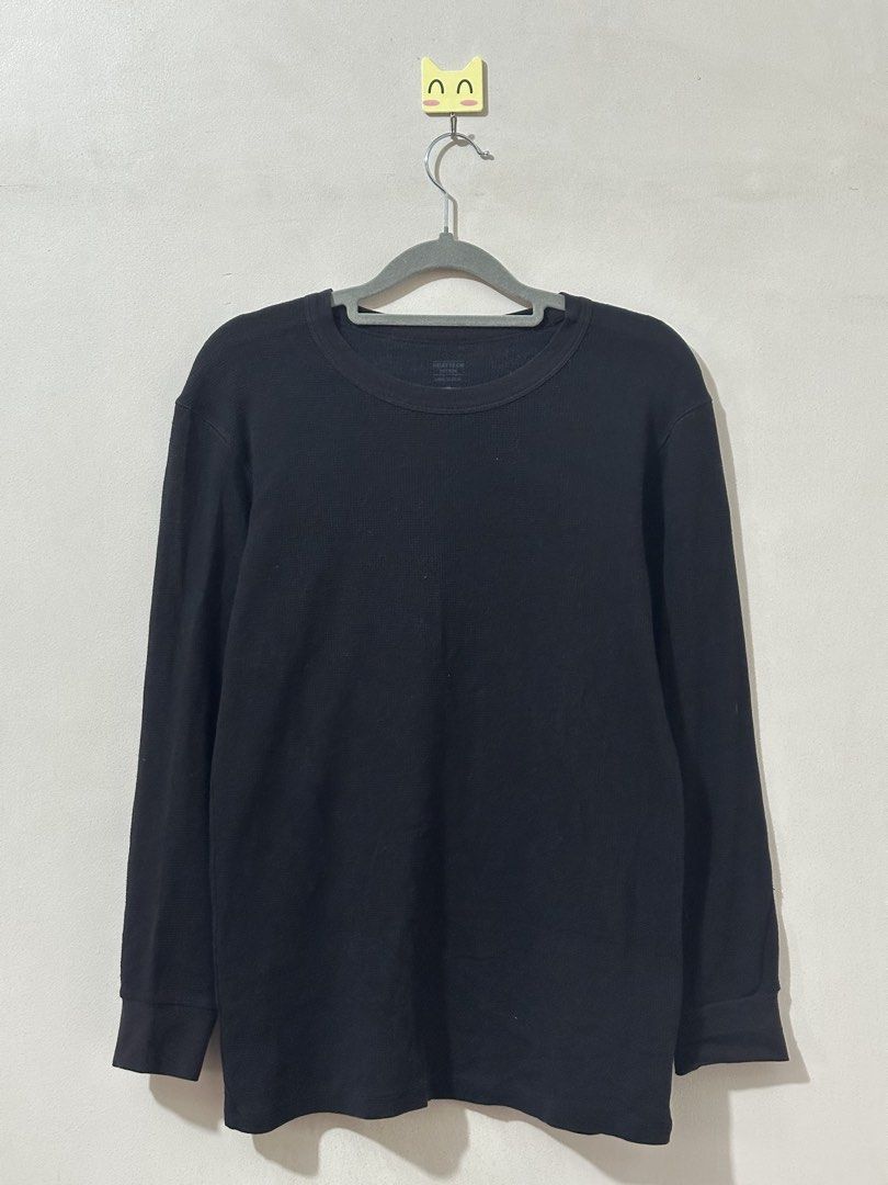Uniqlo Black Extra Warm Heat Tech Men Medium (Category: Coats, Jackets and Outerwear) located in Balanga. Submitted by winterlab_ph (Listing ID 1469191289, Image 1). Description: B342.