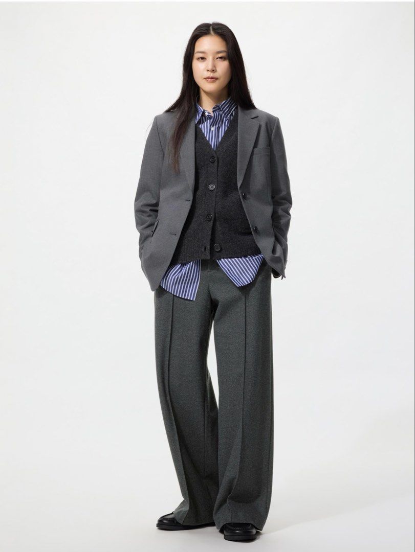 UNIQLO Brushed Jersey Wide Pants (Category: Trousers) located in Manila. Submitted by rgnkyle (Listing ID 1469205658, Image 1). Description: Color: Dark grey Size: M on tag (Waist: 63-69 cm, Hips: 88-94 cm).