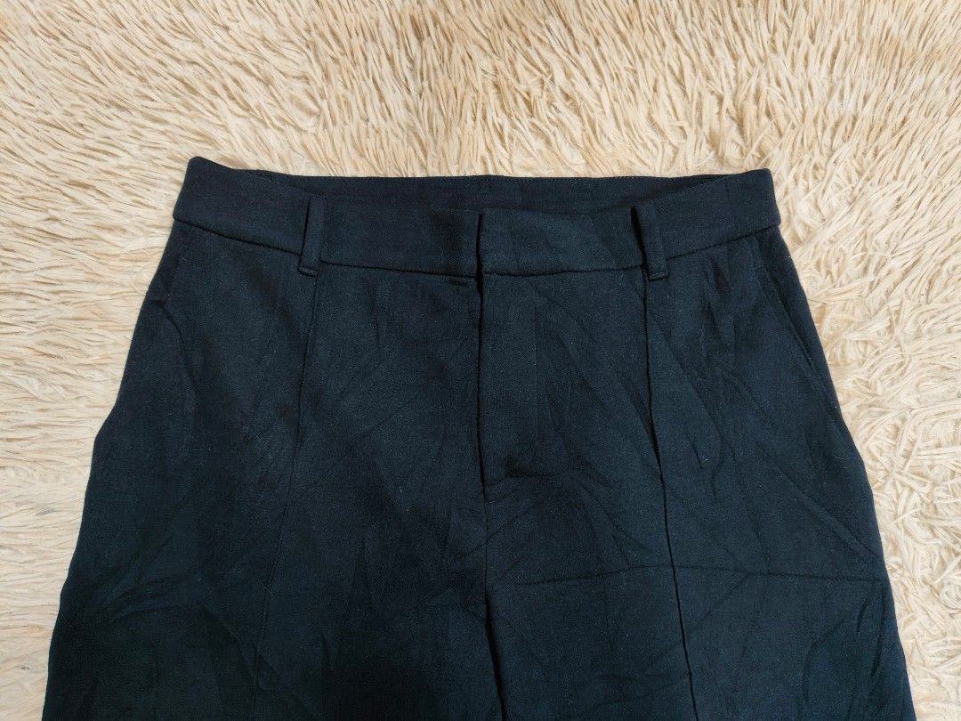 Uniqlo Brushed Jersey Wide Pants (Category: Other Bottoms) located in Angeles City. Submitted by miss_independent01 (Listing ID 1469303830, Image 3). Description: Uniqlo Brushed Jersey Wide Pants Width: 15 (Large on tag) Length: 39 MOP: Gcash ✅ Mine Now, Pay Now ✅ First to Pay, Gets the Item 📍 PAMPANGA Courier: JnT 🚚🚚 PM 💌💌.