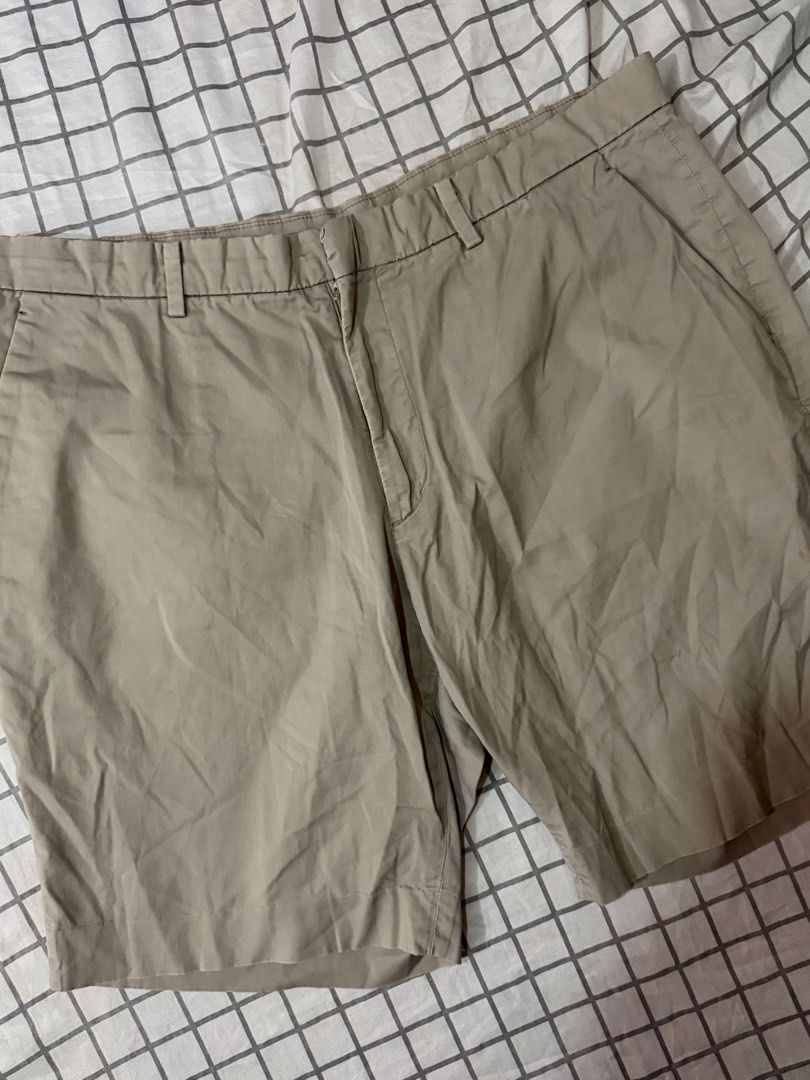 Uniqlo Chino Short (Category: Shorts) located in Quezon City. Submitted by pinkystrends.co (Listing ID 1469236193, Image 2). Description: .