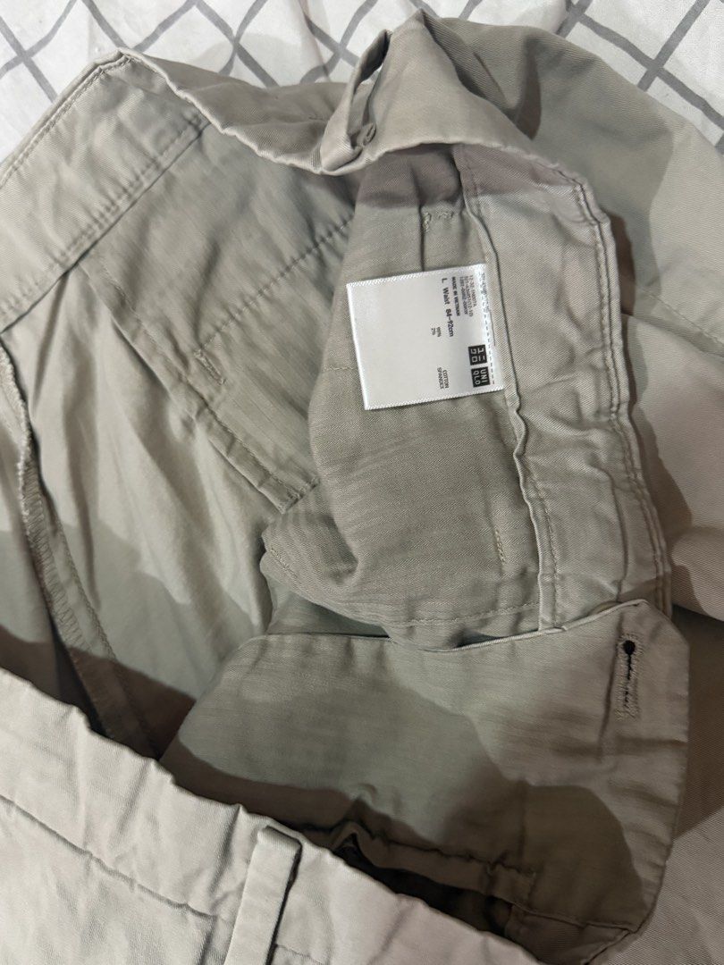 Uniqlo Chino Short (Category: Shorts) located in Quezon City. Submitted by pinkystrends.co (Listing ID 1469236193, Image 3). Description: .