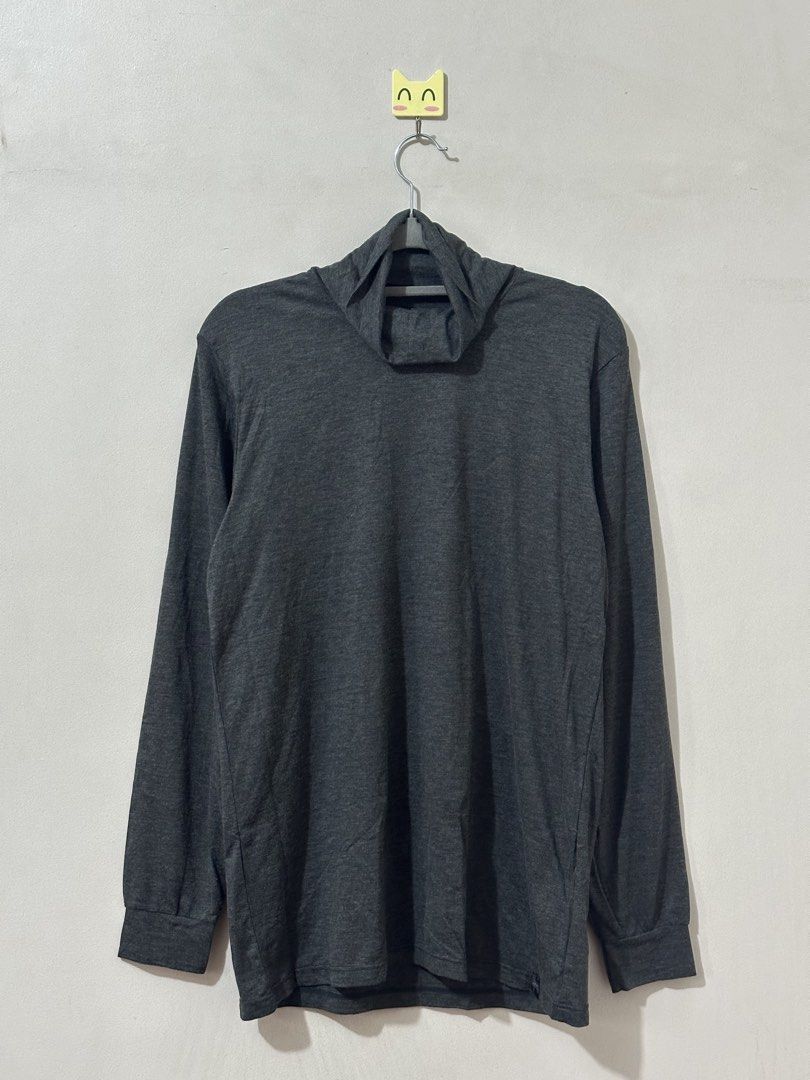 Uniqlo Heat Tech Men Large (Category: Sets & Coordinates) located in Balanga. Submitted by winterlab_ph (Listing ID 1469202494, Image 2). Description: B353.