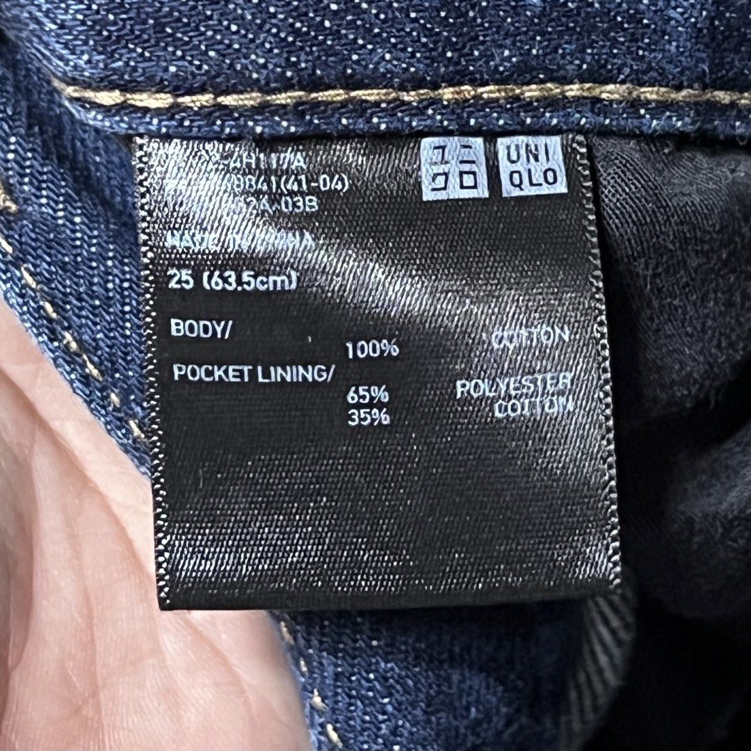Uniqlo Jeans (Category: Jeans) located in Rizal. Submitted by lovedbylance (Listing ID 1469327382, Image 3). Description: Size 25 on tag that are still in good condition with just some fading due to constant wear. For fit reference, I am 5’5 with an average body type and you can check the last few slides for when worn photos to see how they sit. Letting these go because I prefer baggier silhouettes now. Feel free to message me if you have any que