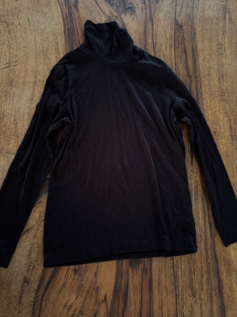Assorted Uniqlo Long sleeve turtleneck tops (Category: Longsleeves) located in Muntinlupa City. Submitted by tinry (Listing ID 1469173524, Image 1). Description: 100 each Garage sale excess Priority to wholesalers Assorted brands like plains and prints, uniqlo, cln, sm, vice versa, mango, kamiseta, tommy, BR, ann taylor, etc Med or large.