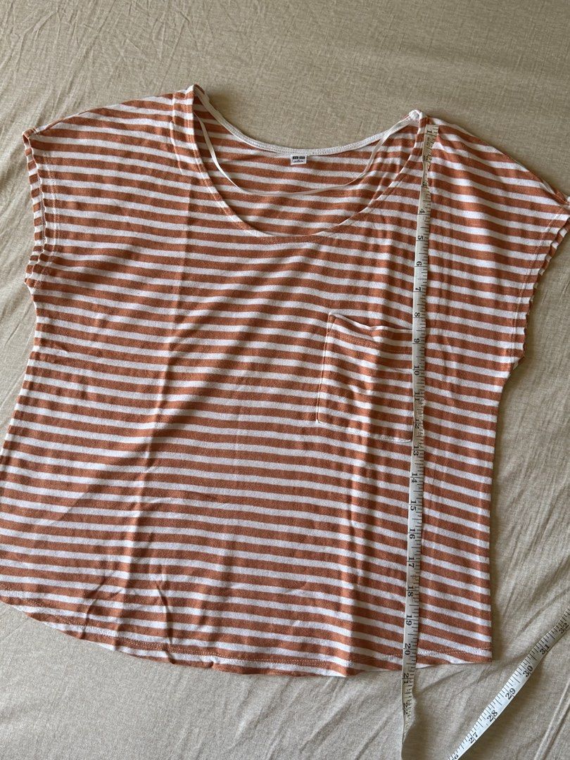 Uniqlo Orange Striped Shirt (Category: Shirts) located in Paranaque City. Submitted by shopsuey.2021 (Listing ID 1469261994, Image 3). Description: .