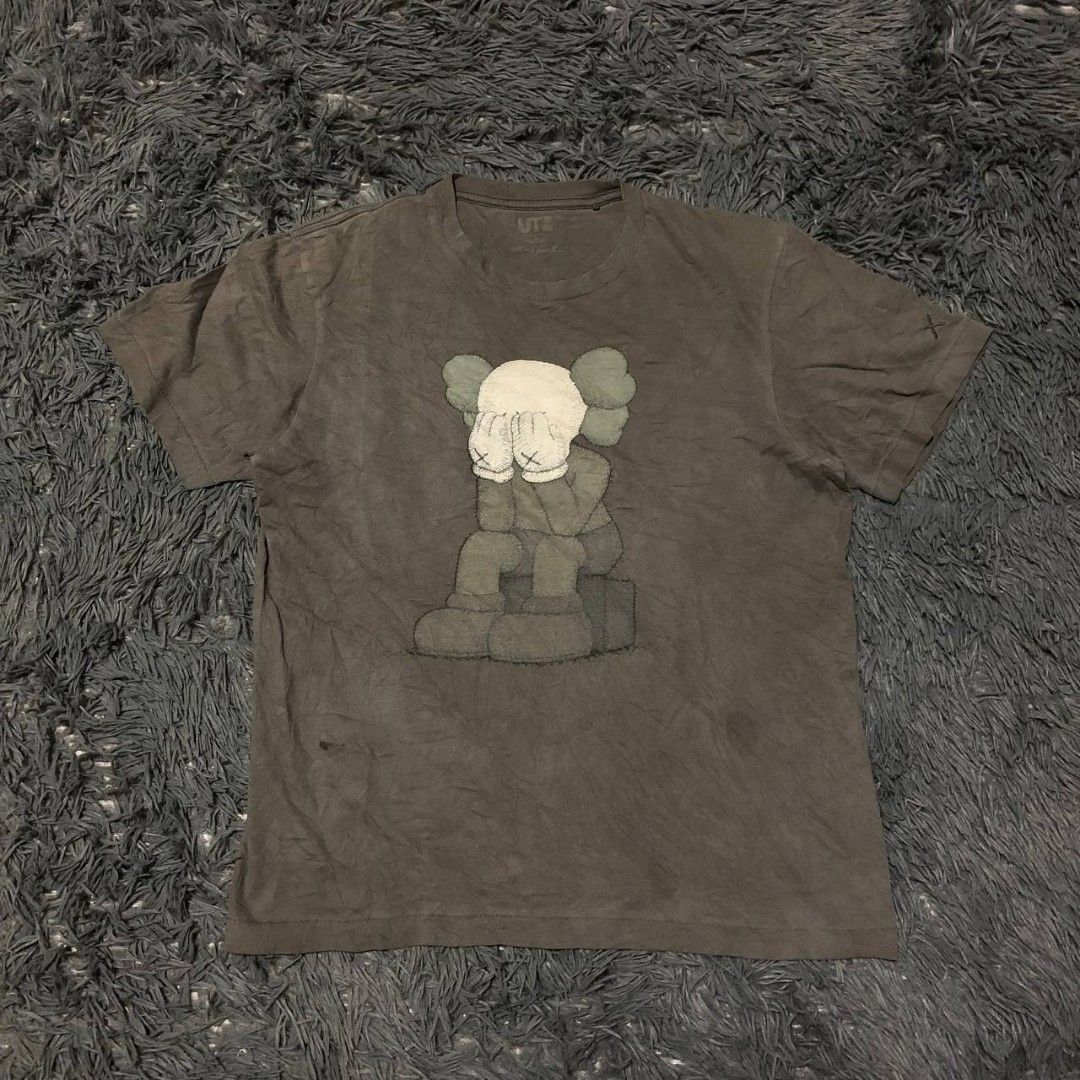 Uniqlo x Kaws Shirt (Category: Tshirts & Polo Shirts ) located in Camiling. Submitted by thriftscape2024 (Listing ID 1469327501, Image 1). Description: Excellent Condition Color rate: 9/10 Issue: mini stain Dimes: W21xL27.