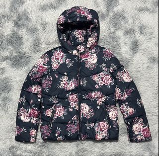 (Category: ) located in . Submitted by winterclothes.ph (Listing ID 1469187653, Image 1). Description: .
