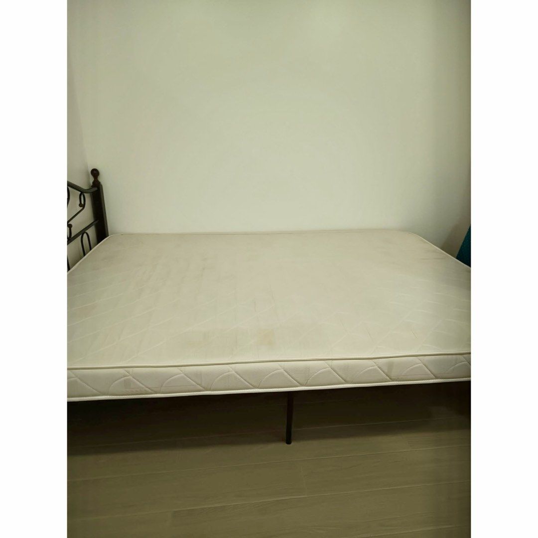 Uratex Mattress - Size: Queen (Category: Bed Frames & Mattresses) located in Rizal. Submitted by mariasdeclutteringshop (Listing ID 1469310461, Image 2). Description: Slightly used. No stain. Quite new. Bought in June 2025. Size is Queen. Selling only the mattress not the bed frame. Available in 3 weeks. .