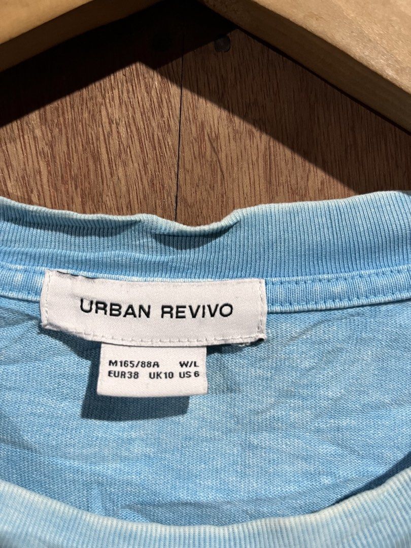 Urban Revivo (Category: Coats, Jackets and Outerwear) located in Manila. Submitted by safe.mareya (Listing ID 1469168475, Image 3). Description: .