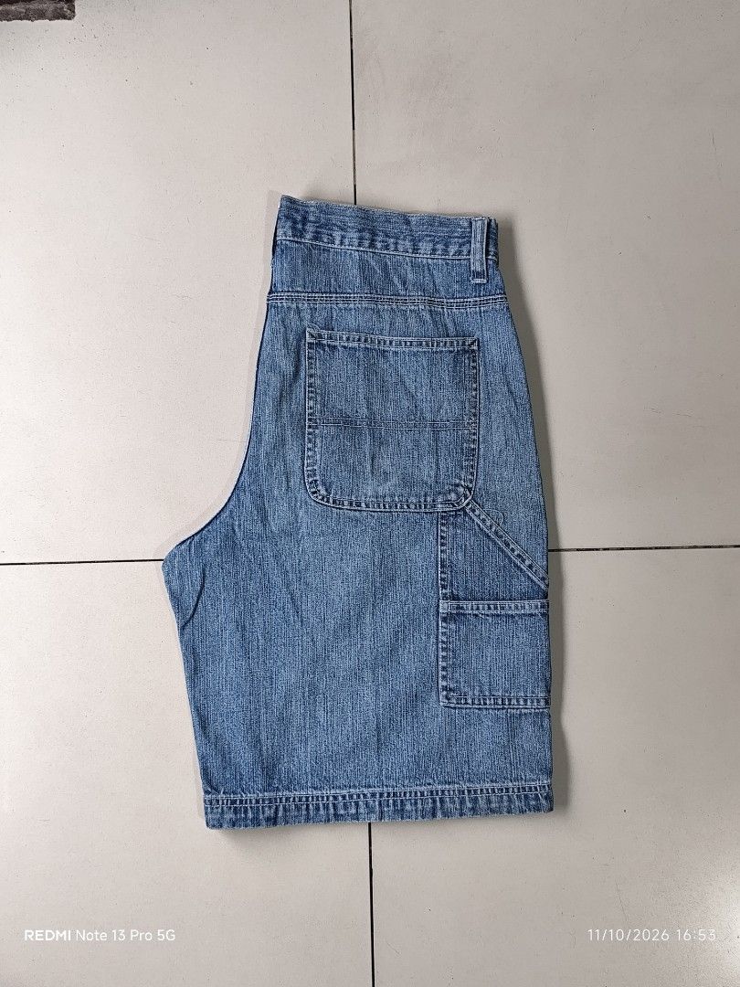 URBAN STAR CARPENTER DENIM JORTS (Category: Shorts) located in Caloocan City. Submitted by carlo_pwd (Listing ID 1469304602, Image 3). Description: BRAND - URBAN ST WAIST - 32 LENGTH - 22 HEM - 12.