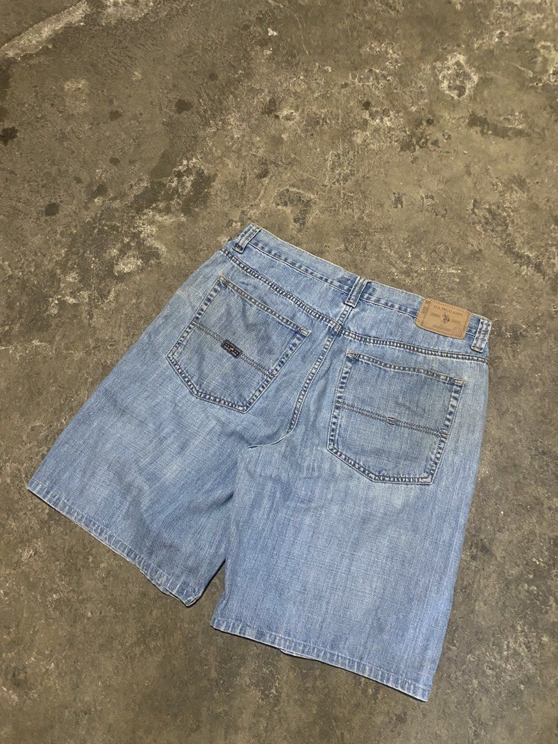 U.S POLO ASSN. (Category: Shorts) located in Kalibo. Submitted by joshuabeyaban (Listing ID 1469207266, Image 2). Description: WAIST -36 LENGTH -22 HEM -13 EXCELLENT CONDITION NO ISSUES NEED WASH.