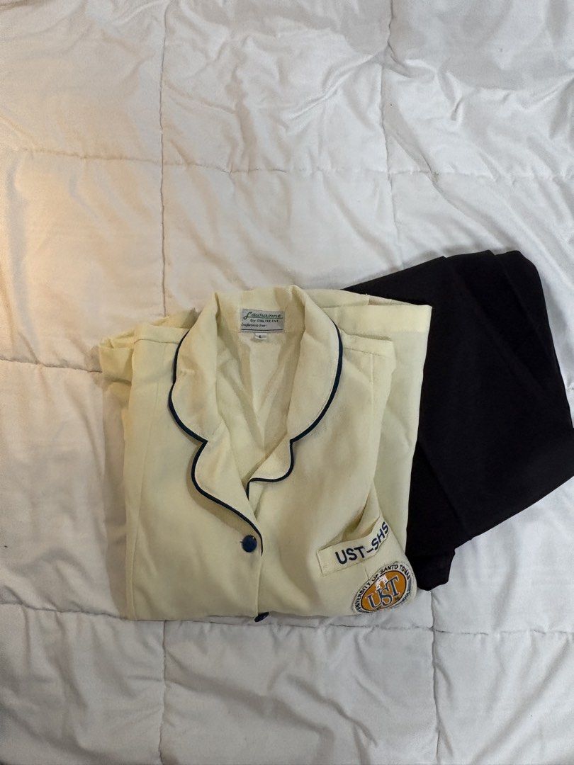 UST SHS UNIFORM (PAIR) (Category: Blouses) located in Manila. Submitted by bibibadoobeee (Listing ID 1469229002, Image 1). Description: .