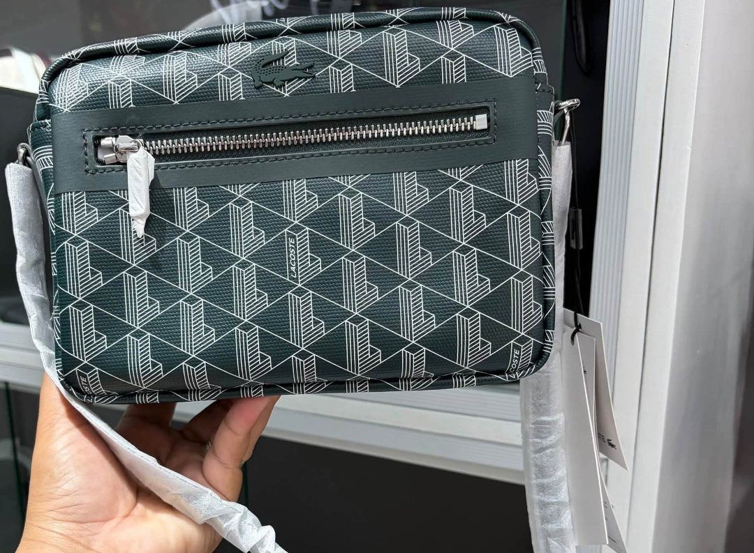 Vanity Sling Bag (Category: Cross-body Bags) located in Rizal. Submitted by hiraya16 (Listing ID 1469228609, Image 2). Description: Onhand ready to ship +SF only J&T.