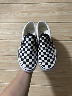 (Category: ) located in . Submitted by selected.kicks (Listing ID 1469164415, Image 1). Description: .