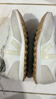 (Category: ) located in . Submitted by 35th.store (Listing ID 1469176810, Image 1). Description: .