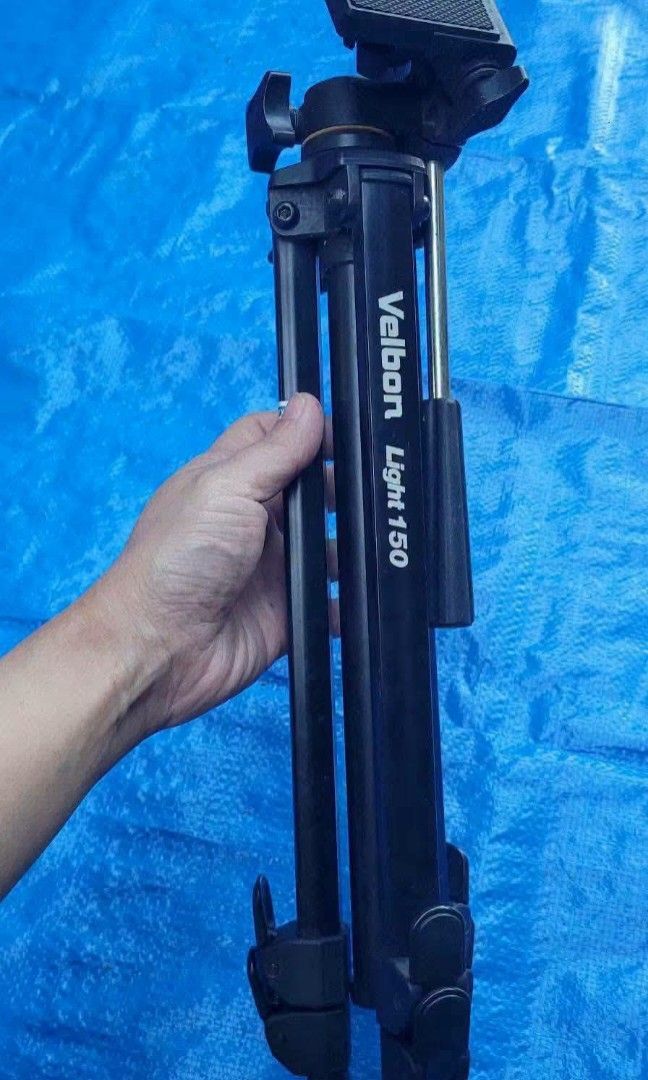 velbon light tripod (Category: Tripods & Monopods) located in Sablan. Submitted by gongonshelley12 (Listing ID 1469168051, Image 2). Description: 350 ONLY VELBON LIGHT TRIPOD ALUMINUM LEGS; VERY HANDY GOODS NA GOODS PO ETO.