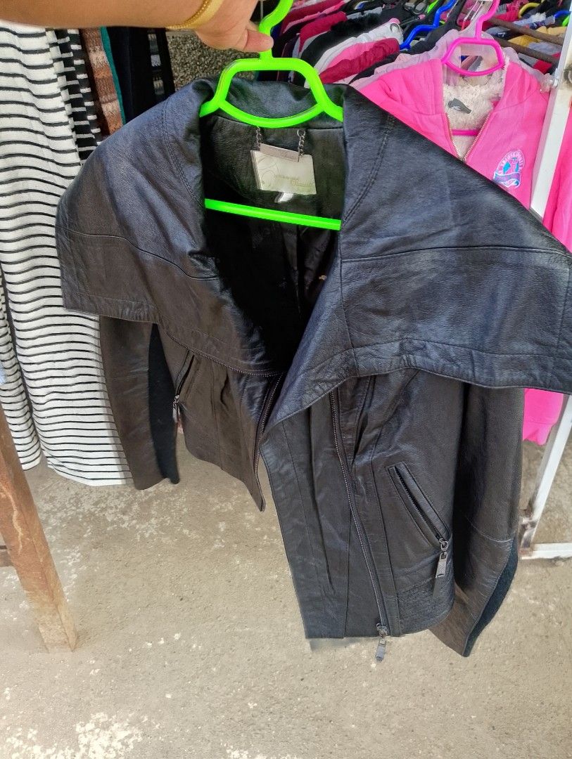 vera moda classic leather jacket (Category: Announcements) located in Baguio. Submitted by castroanna41228 (Listing ID 1469297039, Image 2). Description: .