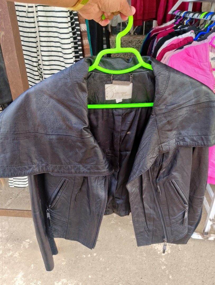 vera moda classic leather jacket (Category: Announcements) located in Baguio. Submitted by castroanna41228 (Listing ID 1469297039, Image 1). Description: .
