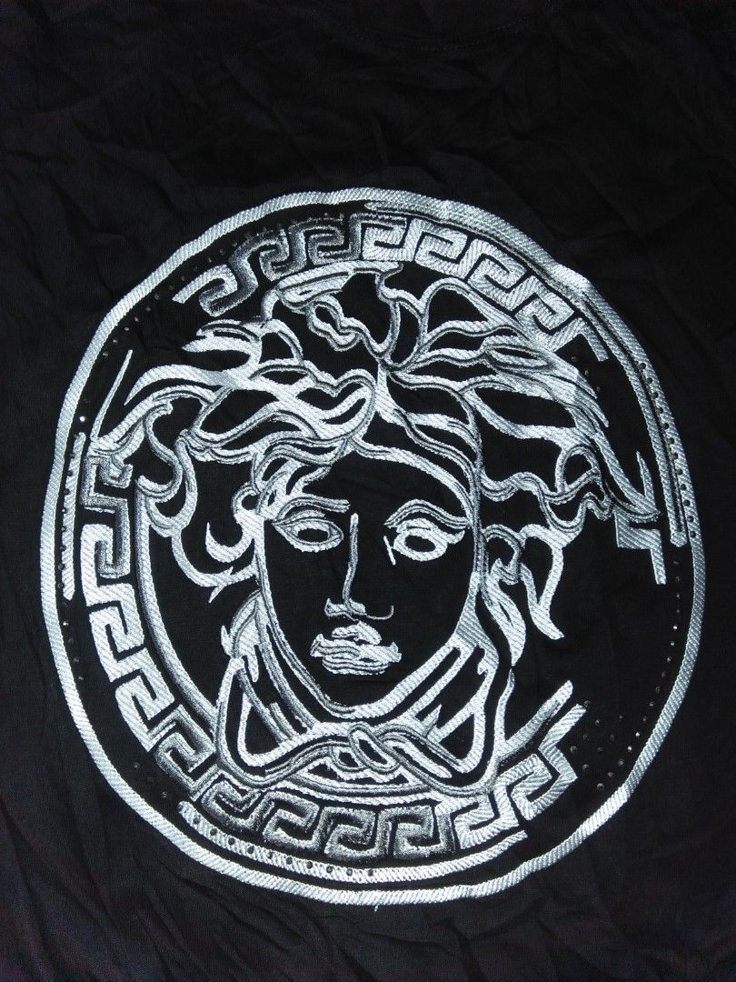 VERSACE MEDUSA LOGO (Category: Tshirts & Polo Shirts ) located in Cebu City. Submitted by imbapicker (Listing ID 1469290101, Image 3). Description: VERSACE MEDUSA LOGO SIZE SMALL WIDTH 18.5 LENGTH 27" EXCELLENT CONDITION 650 +SHIPP DM IF INTERESTED 📩 LOCATION LAPU-LAPU CITY.