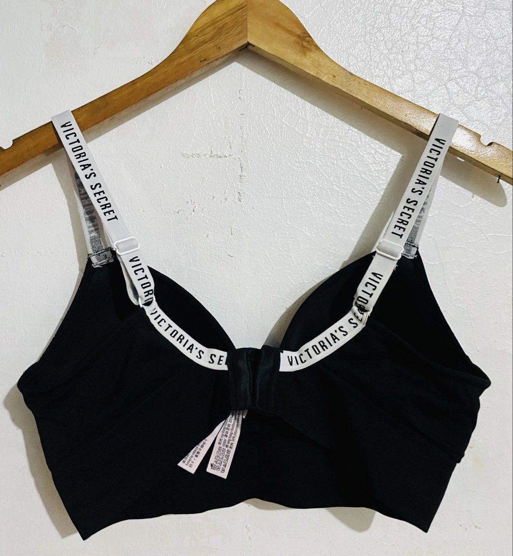 Victoria's Secret Bralette (Category: Undergarments & Loungewear) located in Caloocan City. Submitted by lovemyclothes21 (Listing ID 1469263988, Image 2). Description: - Brand: Victoria's Secret - Item: Black Bralette - Size: S/P/CH (Small) - Features: Branded elastic straps with adjustable sliders, back hook-and-eye closure, bold white logo underband - Origin: Made in Thailand - Condition: Brand new / Excellent quality.