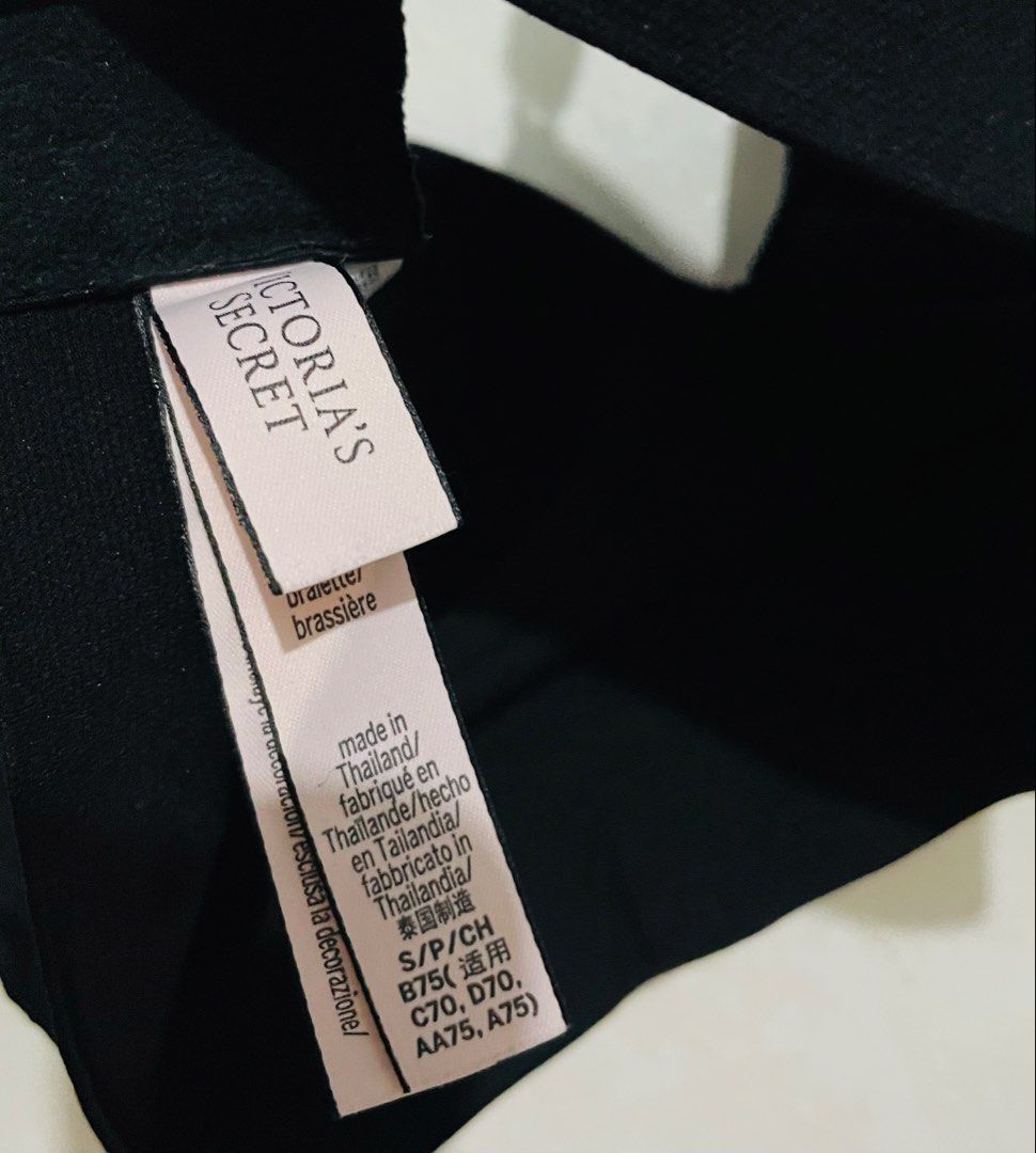 Victoria's Secret Bralette (Category: Undergarments & Loungewear) located in Caloocan City. Submitted by lovemyclothes21 (Listing ID 1469263988, Image 3). Description: - Brand: Victoria's Secret - Item: Black Bralette - Size: S/P/CH (Small) - Features: Branded elastic straps with adjustable sliders, back hook-and-eye closure, bold white logo underband - Origin: Made in Thailand - Condition: Brand new / Excellent quality.
