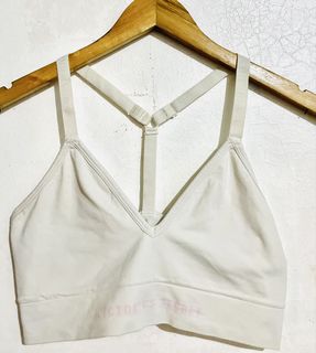 (Category: ) located in . Submitted by lovemyclothes21 (Listing ID 1469265273, Image 1). Description: .