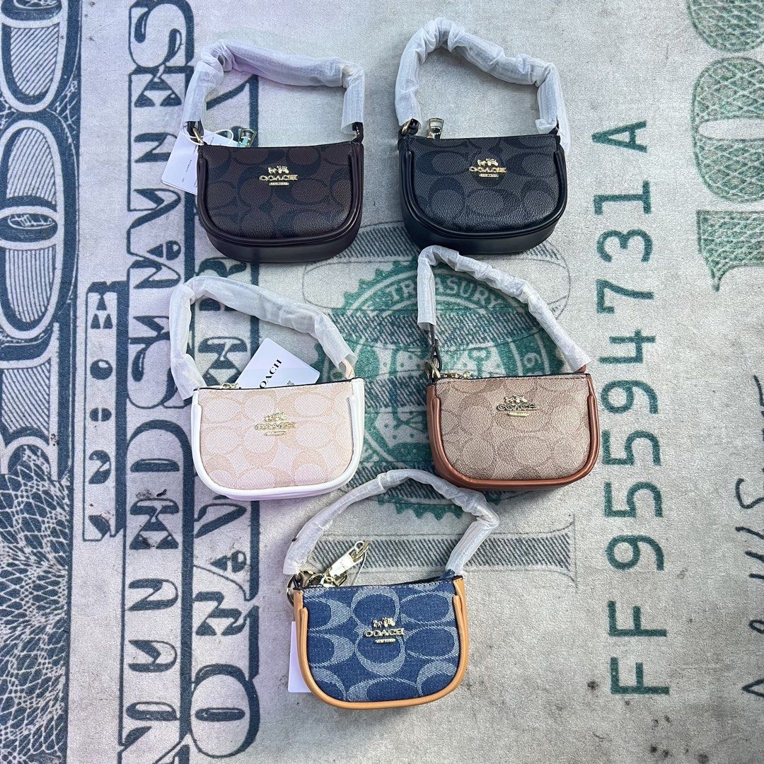 Vietnam Coach Mini Purse With box (Category: Purses & Pouches) located in Caloocan City. Submitted by urbanpouch (Listing ID 1469316231, Image 1). Description: bnew with box.