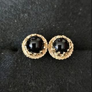 (Category: ) located in . Submitted by kathgoldvintagepreowned (Listing ID 1469200287, Image 1). Description: .
