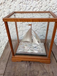 (Category: ) located in . Submitted by vintageandarts (Listing ID 1469305449, Image 1). Description: .
