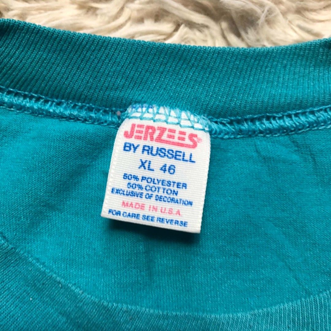 Vintage 80's Rainer Tee (Category: Tshirts & Polo Shirts ) located in Manila. Submitted by truecat.00a53a (Listing ID 1469190130, Image 2). Description: size xl single stich issue need wash Tag : Jerzees.