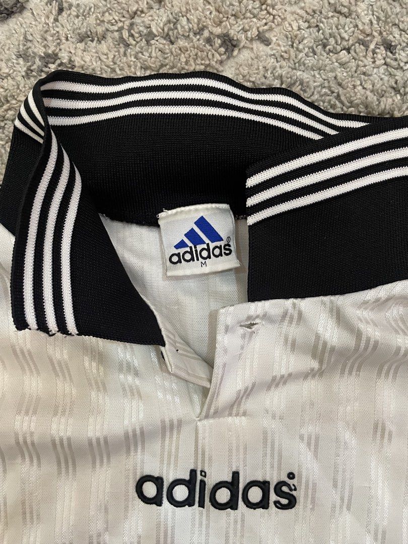 Vintage Adidas Jersey (Category: Tshirts & Polo Shirts ) located in Baguio. Submitted by eryday.garments (Listing ID 1469182300, Image 3). Description: Measurements: Width: 20 Length: 24 Issues: seen on pic.