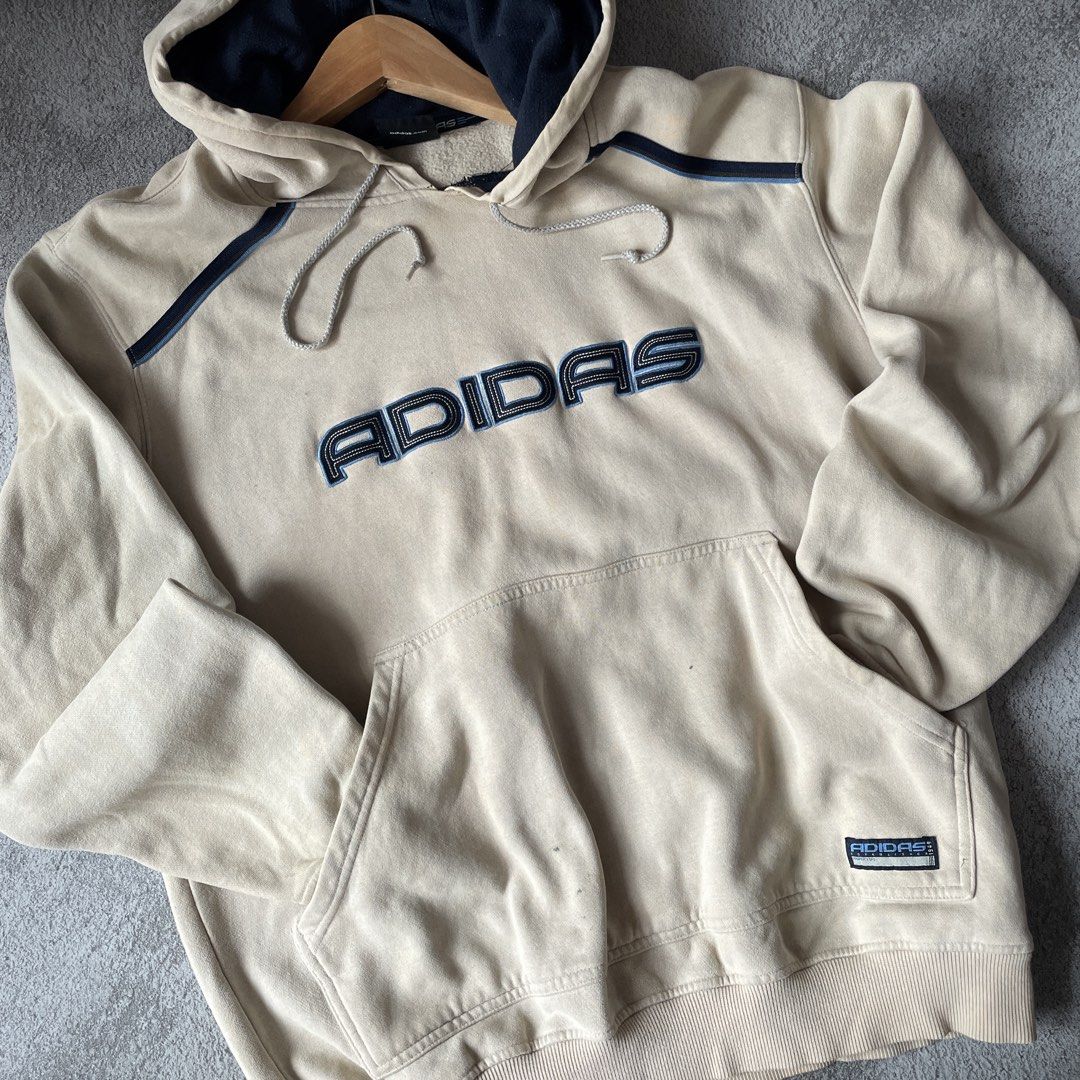 Vintage Adidas Pullover Cream Hoodie Jacket (Category: Coats, Jackets and Outerwear) located in Makati City. Submitted by hdn.rck (Listing ID 1469307099, Image 1). Description: .