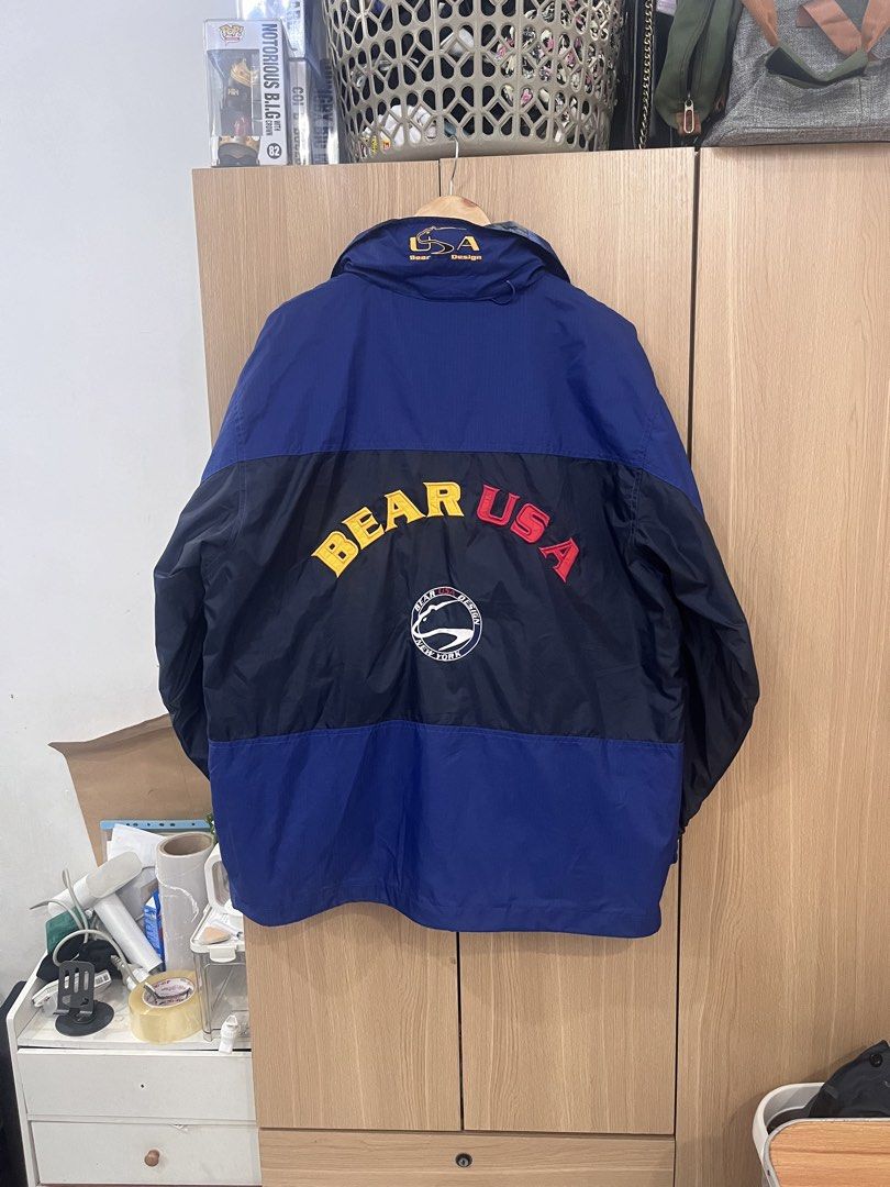 Vintage Bear USA Packable Hood (Category: Coats, Jackets and Outerwear) located in Mandaluyong City. Submitted by tatin_abad07 (Listing ID 1469217061, Image 2). Description: Bear USA XL, 24x30 Condition: 10/10 ₱680.00.