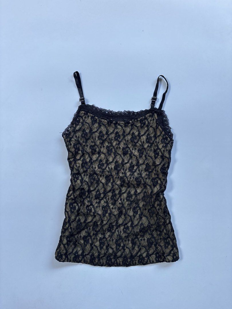 Vintage black lace top (Category: Others Tops) located in San Enrique. Submitted by getsthrift (Listing ID 1469270230, Image 1). Description: no issue s-m.
