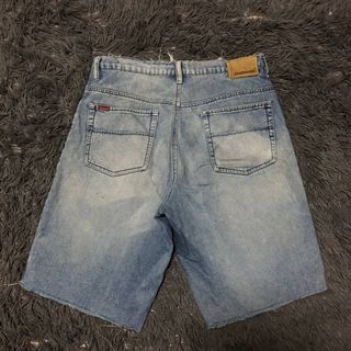 (Category: ) located in . Submitted by thriftscape2024 (Listing ID 1469328790, Image 1). Description: .