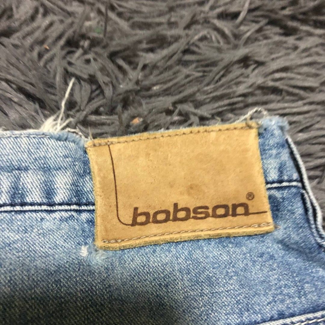 Vintage Bobson Jorts (Category: Shorts) located in Camiling. Submitted by thriftscape2024 (Listing ID 1469328790, Image 3). Description: Excellent Condition Color rate: 9/10 Issue: stains, scratches W: 34 L: 23 Thigh: 14.5 Leg Opening: 12.
