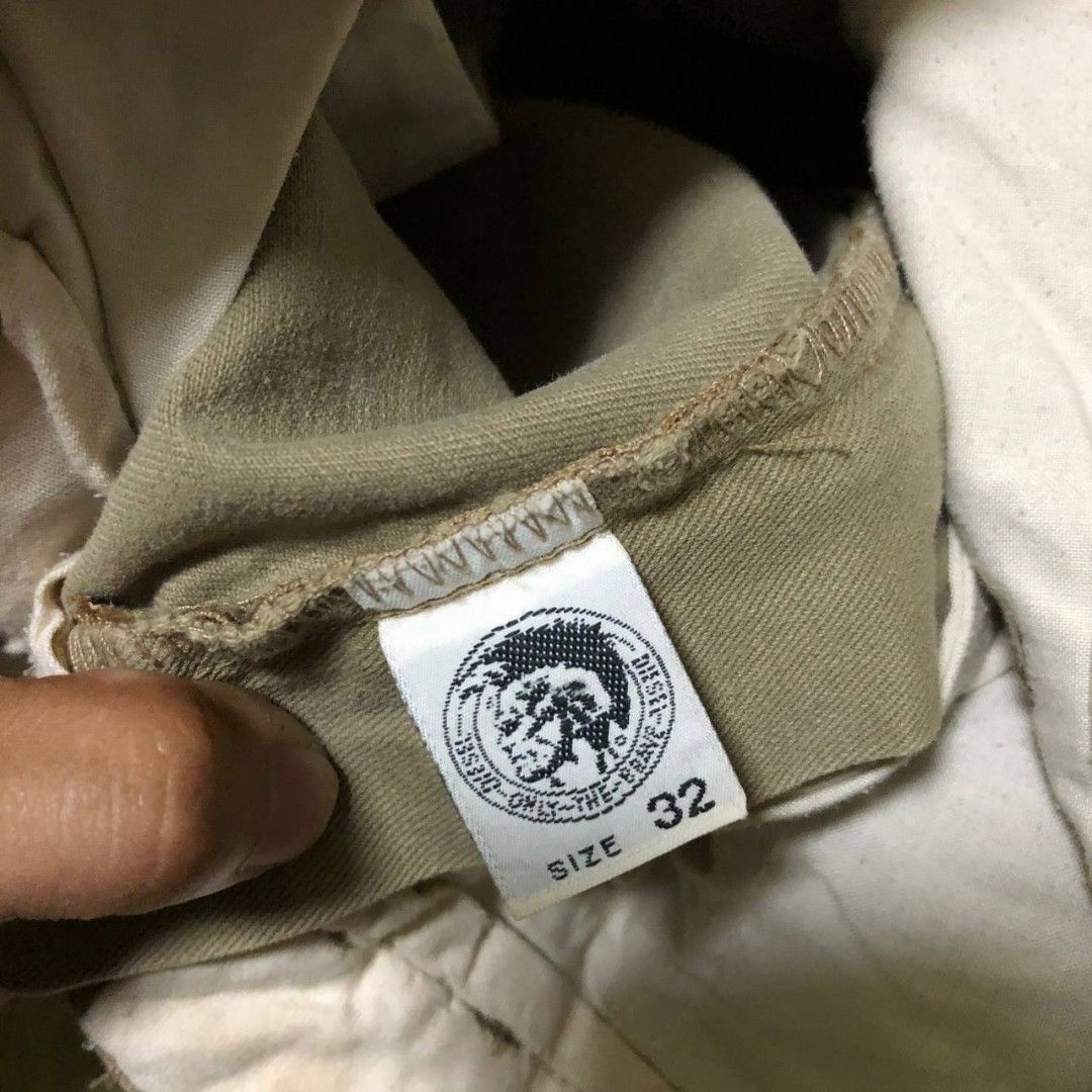 Vintage Diesel Pants (Category: Chinos) located in Camiling. Submitted by thriftscape2024 (Listing ID 1469332052, Image 2). Description: Excellent Condition Color rate: 9/10 Issue: ❌❌❌ W: 32 L: 40 Thigh: 14.5 Leg Opening: 9.5.
