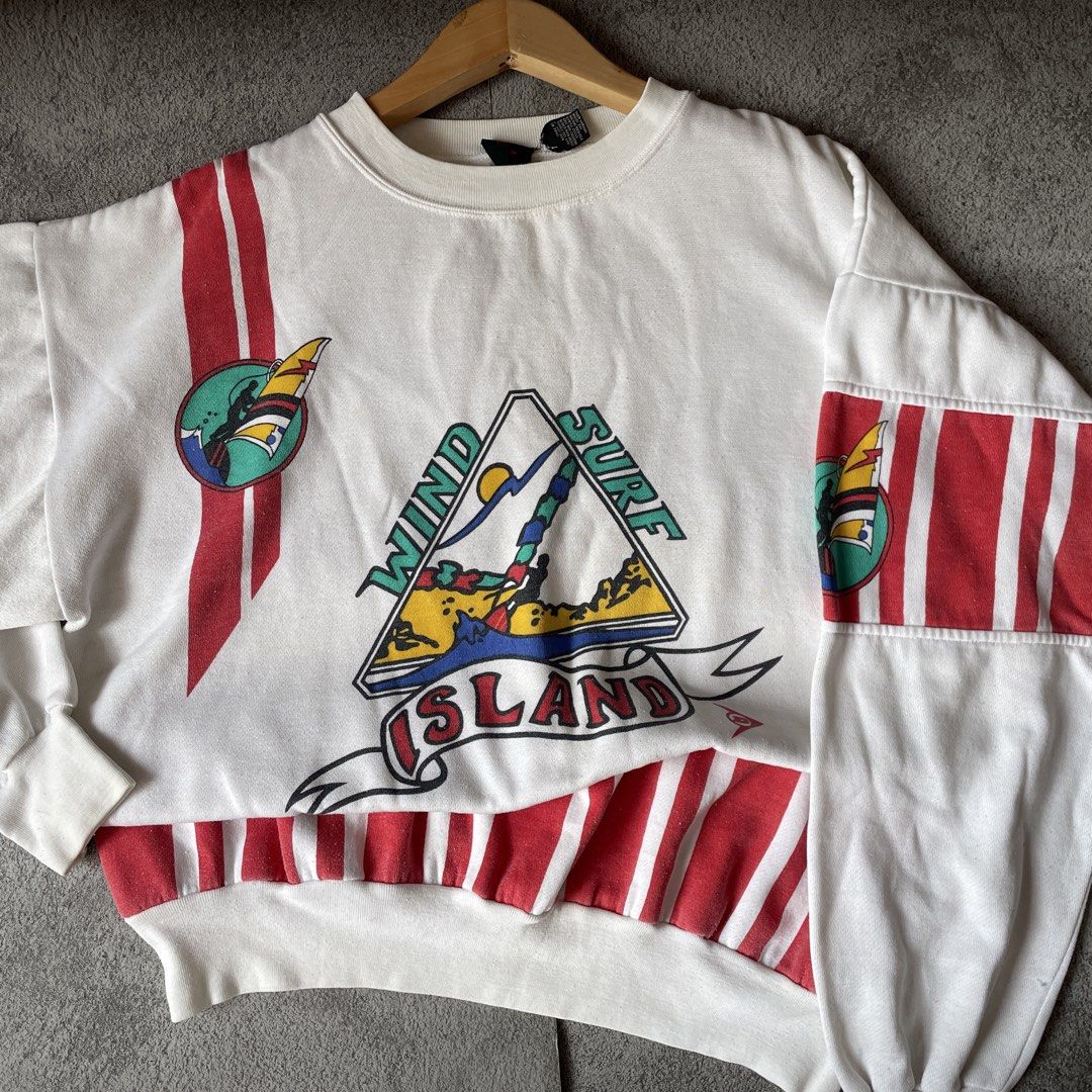 Vintage Dunlop Windsurf Island Sweatshirt Pullover (Category: Coats, Jackets and Outerwear) located in Makati City. Submitted by hdn.rck (Listing ID 1469307919, Image 2). Description: .