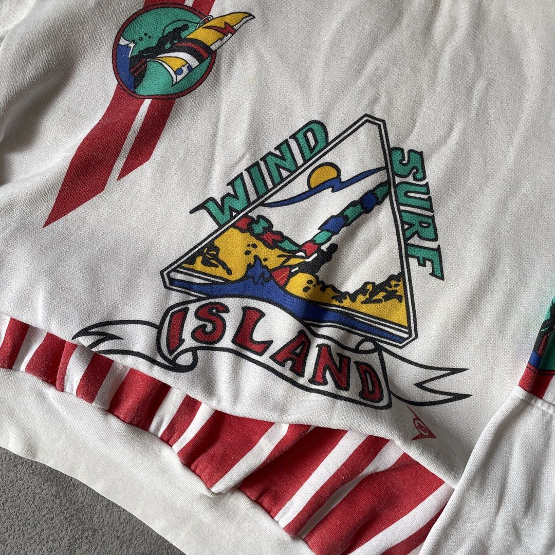 Vintage Dunlop Windsurf Island Sweatshirt Pullover (Category: Coats, Jackets and Outerwear) located in Makati City. Submitted by hdn.rck (Listing ID 1469307919, Image 3). Description: .