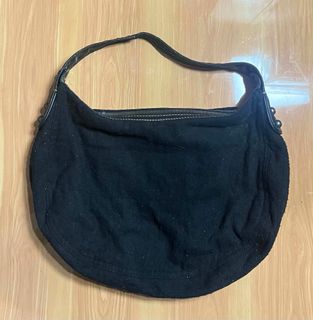 (Category: ) located in . Submitted by senggggg. (Listing ID 1469189126, Image 1). Description: .