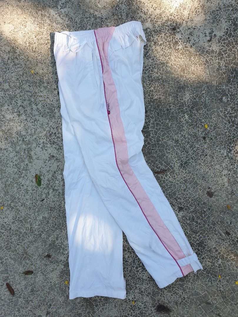 Vintage Kappa Ankle Zip Trackpants (Category: Joggers) located in Bani. Submitted by thriftmaggots.ph (Listing ID 1468079727, Image 1). Description: Vintage Kappa Zip Trackpants Claim for 600php + Shipping fee Size Medium Waistline 28-31 Length 39 No issue Payment first via gcash/maribank Pass to cod/cop Location Pangasinan, luzon.
