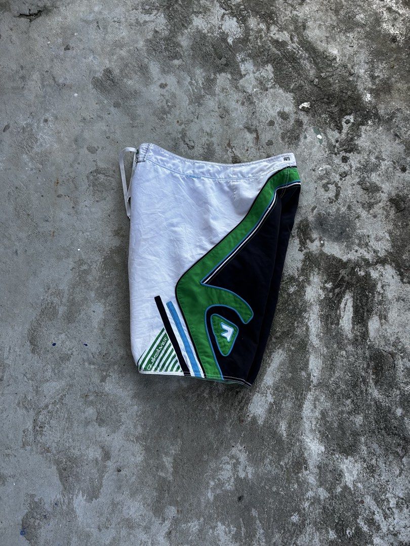 Vintage Multi Big Logo Quicksilver Boardshort (Category: Activewear) located in Balanga. Submitted by nothingtohold.co (Listing ID 1469284610, Image 3). Description: Vintage y2k Multi Big Logo Quicksilver Boardshort 34 on tag | 34 waistline | 22 length | 12.5 leg opening | 9.5 condition Issue: light stain, need wash, minor scratches, one run Gcash | jnt | bataan Vouch~vc.
