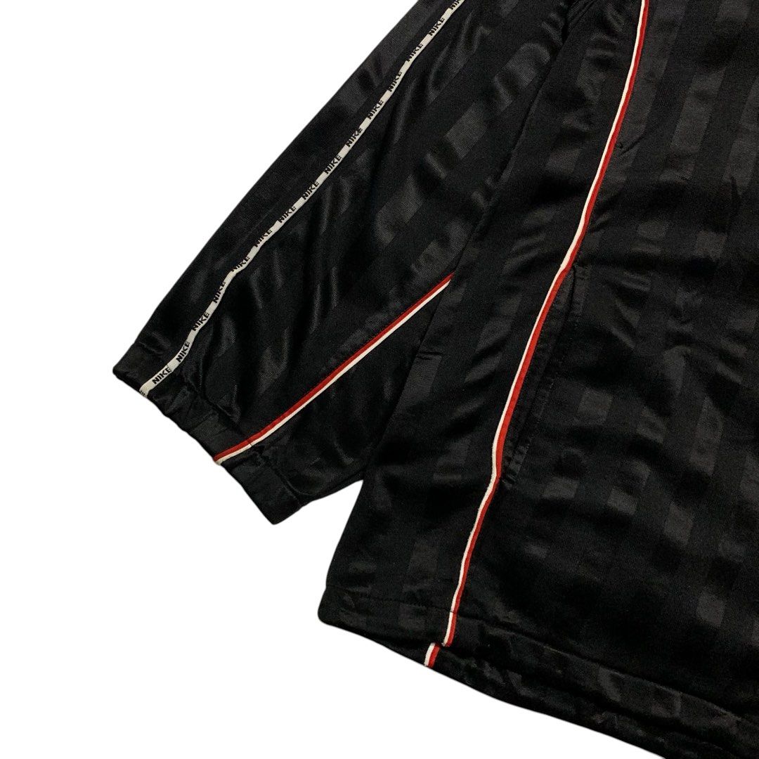 Vintage Nike Zip-up Track Jacket (Category: Coats, Jackets and Outerwear) located in Baguio. Submitted by thesecretshop_ph (Listing ID 1469246562, Image 3). Description: Size: Large Fitting Lenght: 29” Width: 24” Issue: -.