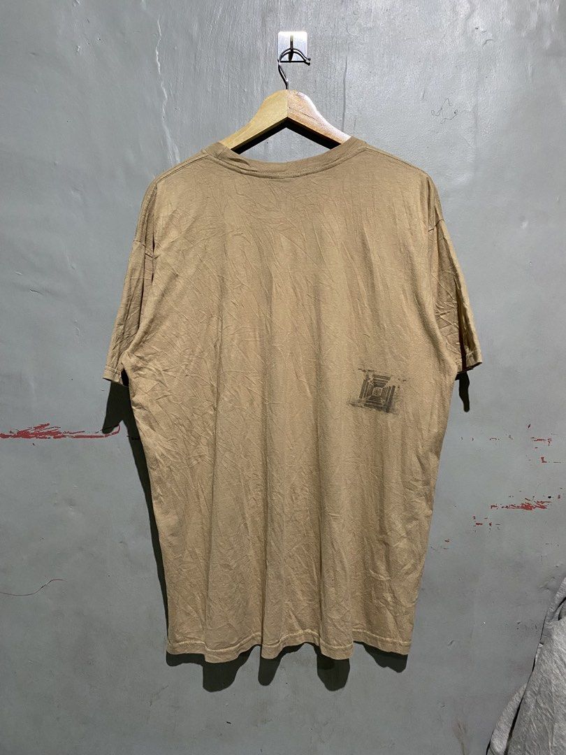 VINTAGE OAKLEY SHIRT❗️ (Category: Tshirts & Polo Shirts ) located in Compostela. Submitted by sales.bud (Listing ID 1469313631, Image 2). Description: 📌VTG OAKLEY TEE ▪️SIZE - LARGE ON TAG ▪️DIMES - 23 x 30.
