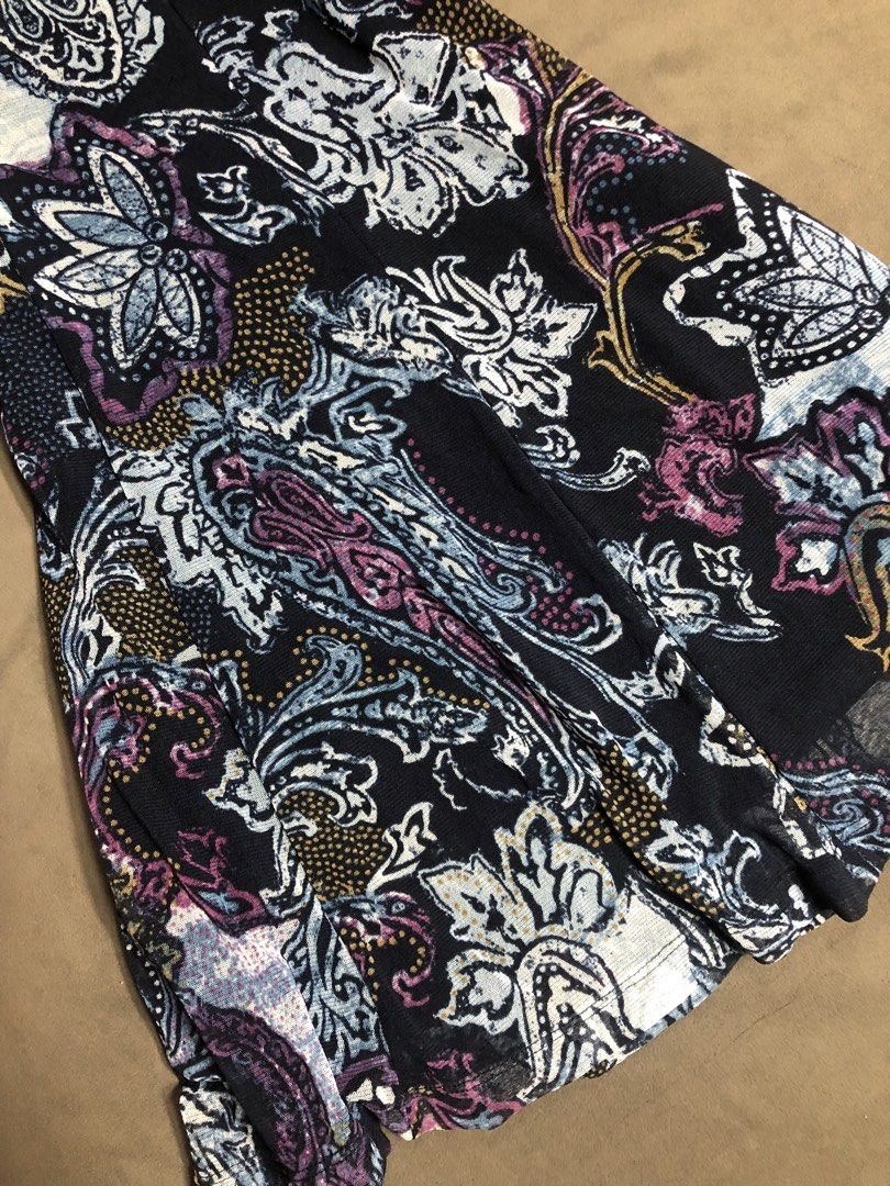 vintage paisley skirt (Category: Skirts) located in Manila. Submitted by caroliraee (Listing ID 1469339899, Image 2). Description: .
